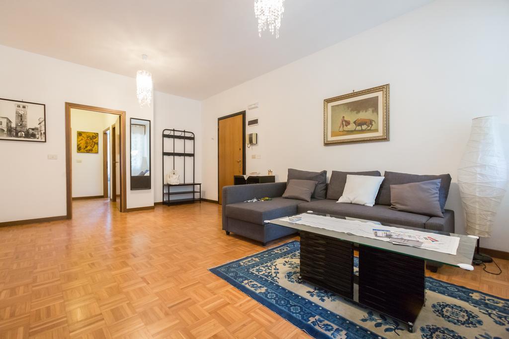 Bolognina Central Apartment Bologna Exterior photo